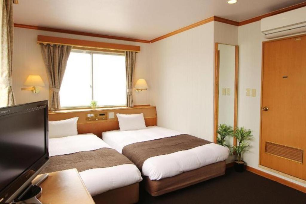 Hotel Livemax Budget Naha Tomarikou Exterior photo