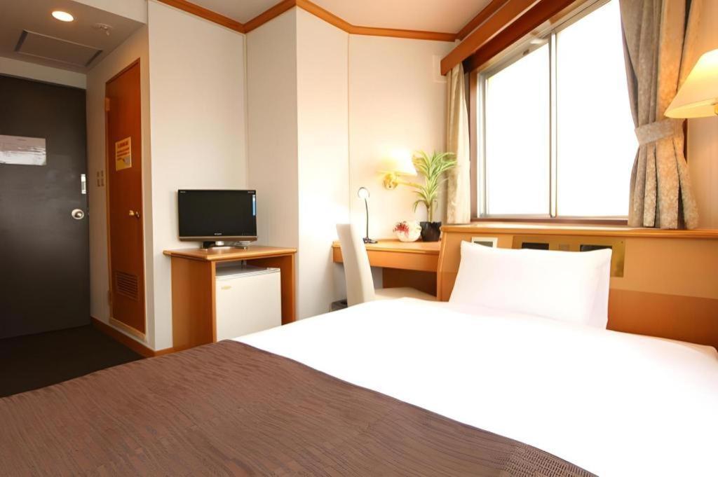 Hotel Livemax Budget Naha Tomarikou Exterior photo